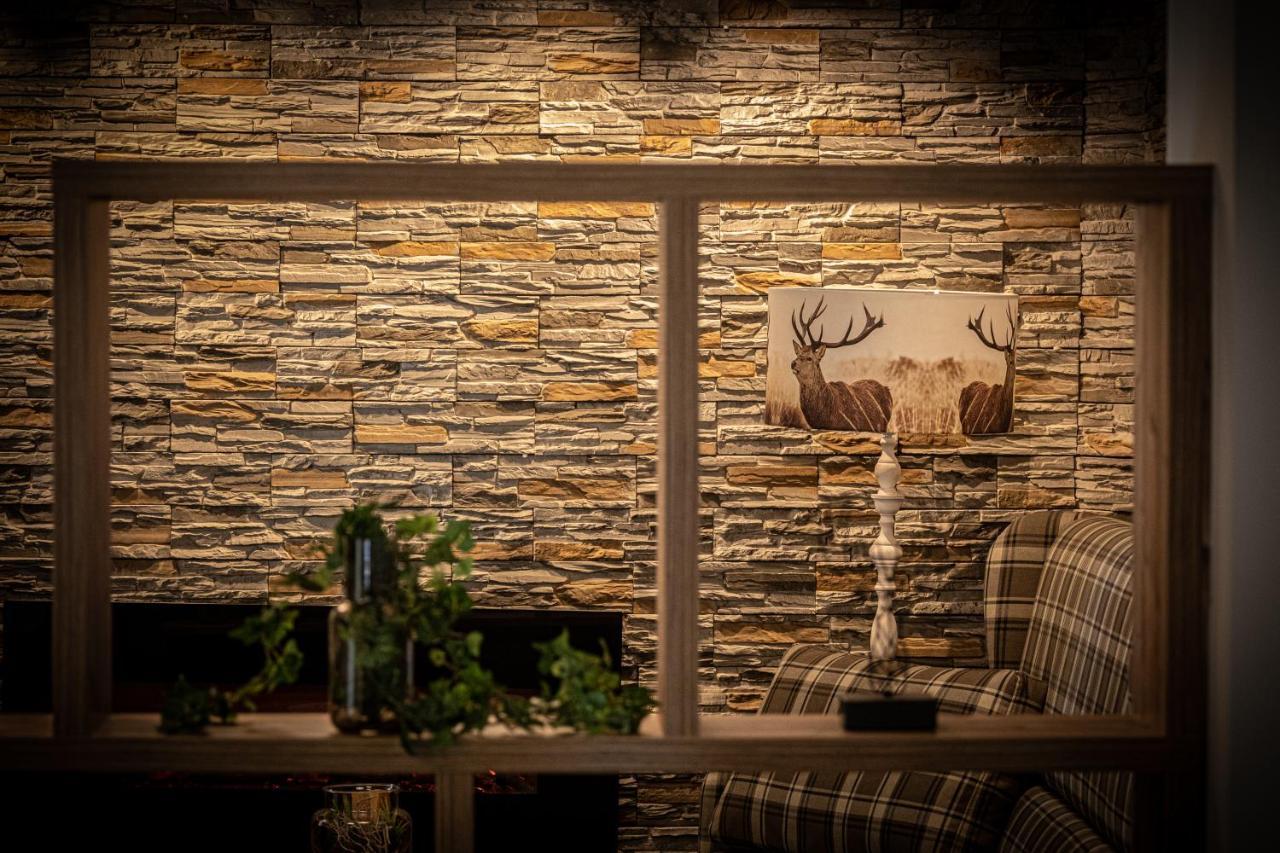 Home-Hotel Salzberg Berchtesgaden Extérieur photo A stone wall